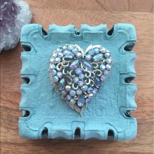 Jeweled jem heart brooch pin vintage